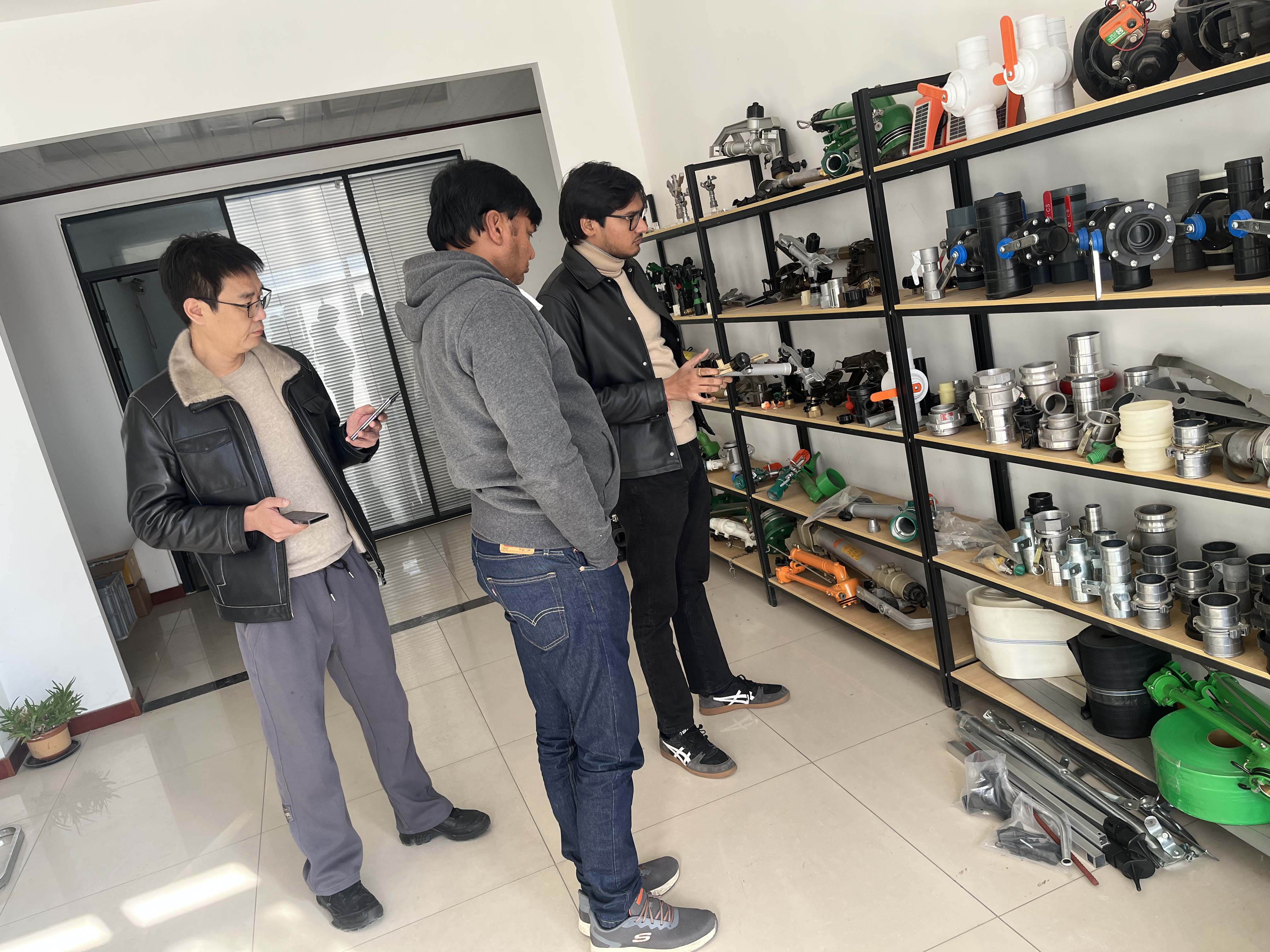 NS40 涡轮喷枪获客户青睐 洽谈批量合作